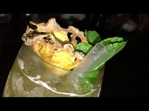 One Minute Bar - Luz Mala