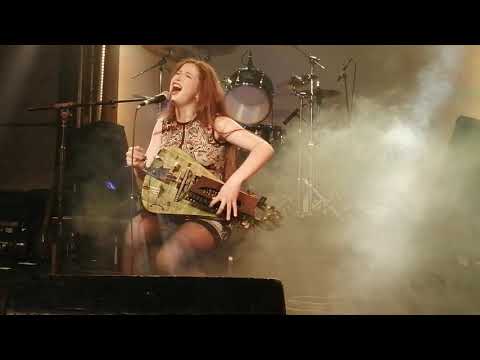 Patty Gurdy - Sweet Dreams (cover), at Club 85, 18-07-19