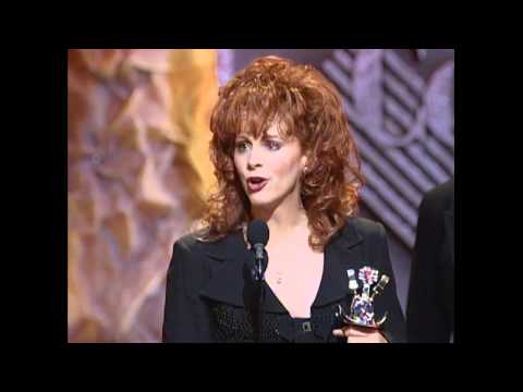 Reba McEntire Wins Top Female Vocalist - ACM Awards 1995