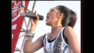 Download lagu Via Vallen - Don't Worry Live JTV mp3