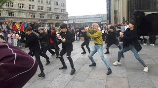 Download lagu Noir(느와르) performing 'airplane mode'(비행모드) in Cologne kpop 22.10.2019 mp3 Download lagu Noir(느와르) performing 'airplane mode'(비행모드) in Cologne kpop 22.10.2019 mp3