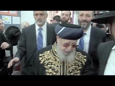 Israel's Sephardic holy leader Rabbi Ovadia Yosef dies at age of 93