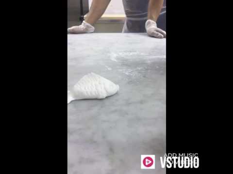 Goldfish cake topper