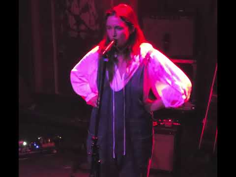 Molly Sarlé - Green Grass (Tom Waits) LIVE - Santa Fe, New Mexico (Nov 20, 2024)