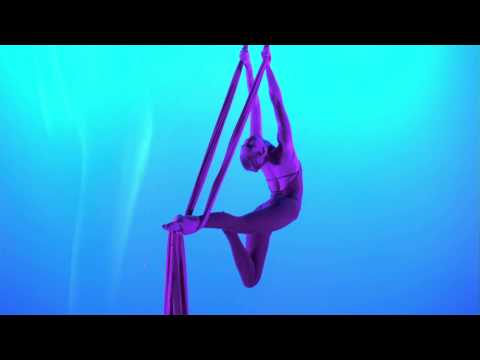 download lagu mp3 mp4 Acrobate Tissu Arien, download lagu Acrobate Tissu Arien gratis, unduh video klip Acrobate Tissu Arien