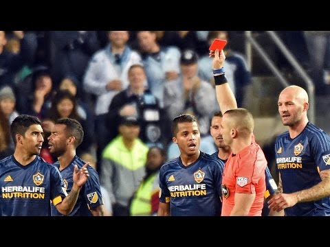 Ashley Cole two yellow cards in 15 seconds