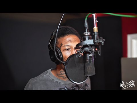 INSIDE THE GREENHOUSE WITH @NoSavage 