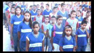 preview picture of video 'Alunos da Escola Nossa Senhora de Nazaré cantam Hinos'