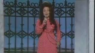 Peggy Sue - Love Whatcha Got At Home - Live On The Wilburn Brother Show  Aired Feb  4, 1972