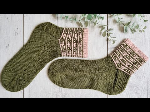 (FR Podcast Tricot) Yarnflakes 107 – Chaussettes, maintenir un motif & la table