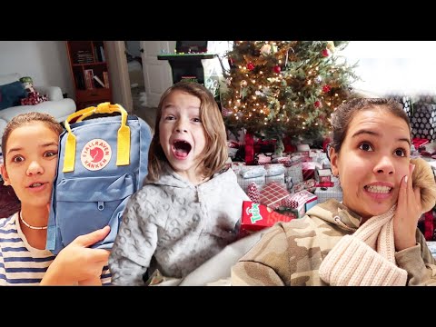 download lagu mp3 mp4 In The Christmas Morning, download lagu In The Christmas Morning gratis, unduh video klip In The Christmas Morning