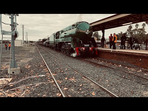 Australian Steam Trains - 3801 Departs Dubbo For Orange