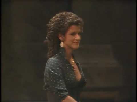 Bizet: Carmen - Seguidilla and preceding scene, with English subtitles.