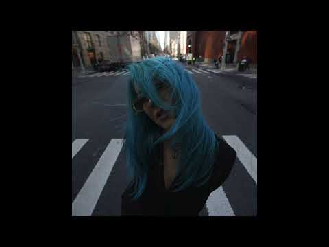 Video thumbnail for Alright (Live From The Hammersmith Apollo in London)