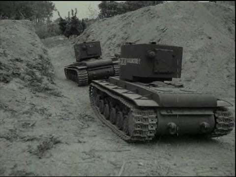 1/16 RC KV-2 in action