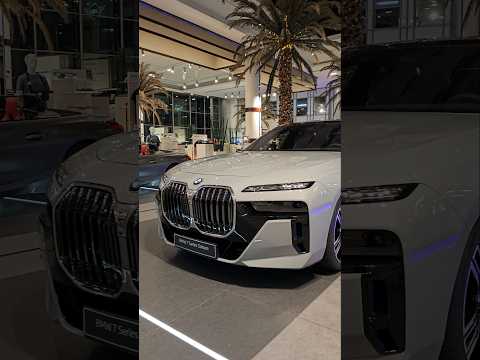 Luxurious Bwm 7 series Saloon #2025 #viralvideo #luxury #autobizz #sevenseater
