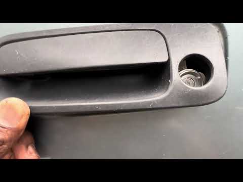 2001 Toyota Avalon front driver side door handle replacement