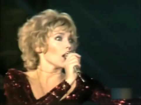 Vivien Vee - Give Me A Break (12-Inch Mix Edit) by Grant Smith  - 720p