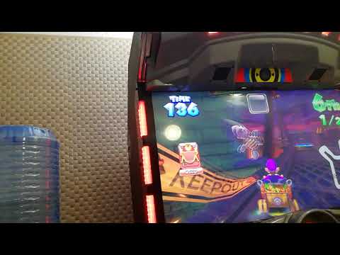 تجربه لعبه سيارات ماريو الواقعي