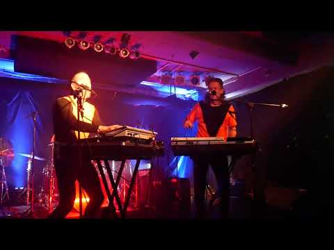 Staatseinde - Vi Är Hubots