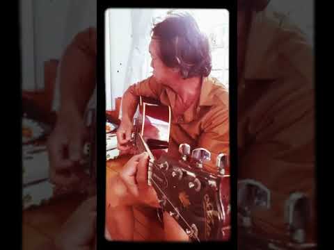 Thể hiện bởi Hoàng Phước