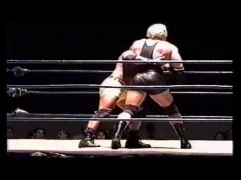 Brody Steele vs Flesh Gordon - RAW - September 25th 2001