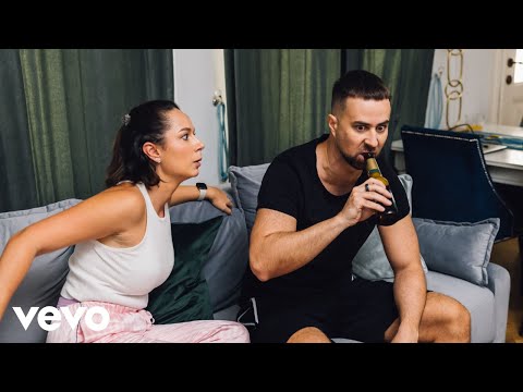 Pavel Callta - Vrásky z lásky (Official Music Video)