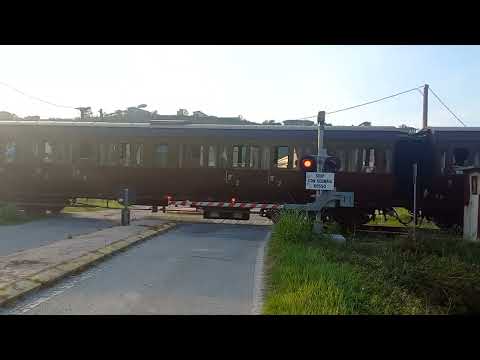 Passaggio a livello Neive (CN) - Level crossing - Bahnübergang
