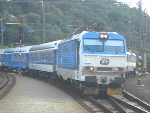 Příjezd vlaku R 614 Salubia do stanice Ústí nad Labem hlavní nádraží