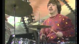 Triana-Aplauso-QueVoyHacerConTuSonrisa.avi