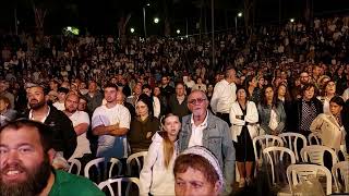 שירת 'אני מאמין' (צילום: דורון רדי)