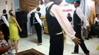 preview picture of video 'festividades dos jovens da igreja missão de jesus em dario meira .MPG'