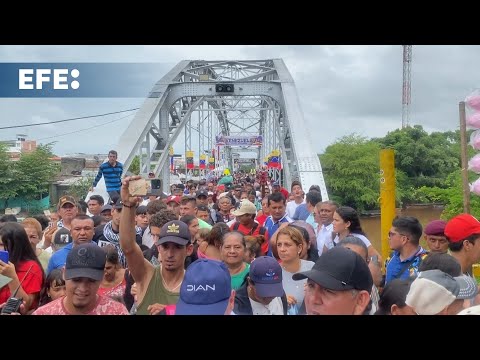 Colombia y Venezuela abren al paso de vehículos el cuarto puente en su frontera común
