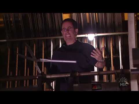 Jerry Seinfeld Cameo in Julia Louis-Dreyfus' 1st SNL Monologue