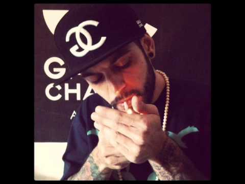 Spacchiamo tutto - Club Dogo feat Ensi,Entics,Vacca & Emis Killa
