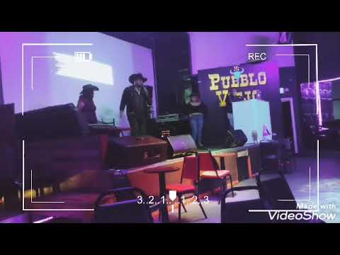 Apresentação em MI PUEBLO VIEJO restaurante e entretenimento