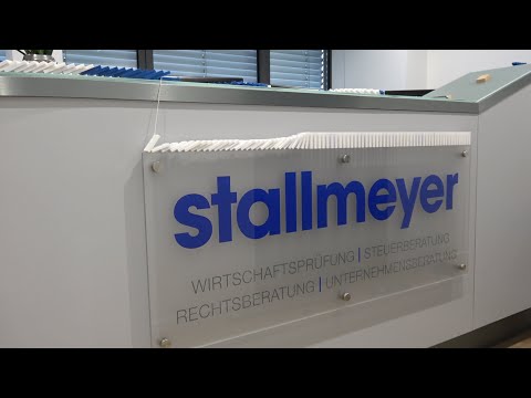 Stallmeyer in 15,000 dominoes!