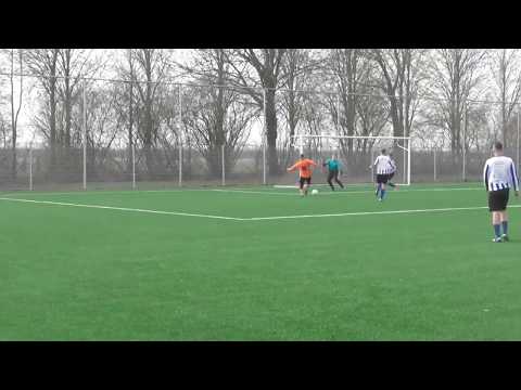 3-3-2018 IJFC 11 - VV De Meern 10 com 5-8  Redding keeper op inzet Jasper