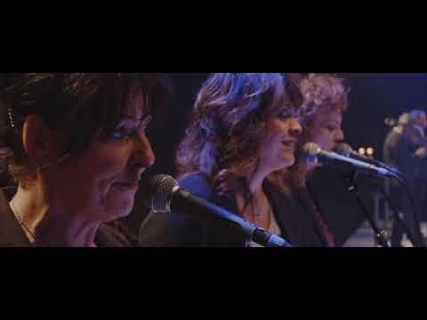 Piter Wilkens ft. Griet Wiersma (+ Folkert-Hans Tolsma e.o.) - Keatse, docht men oeral op 'e wrâld