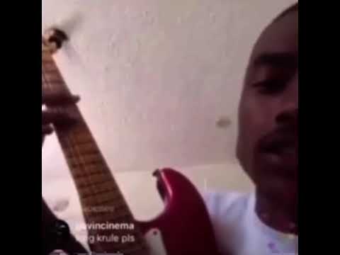 14 incredible seconds of Steve Lacy singing Pride on Instagram live
