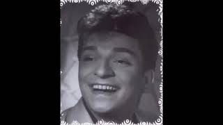 Zeki Müren - Bu Ne Sevgi Ah, Bu Ne Izdırap