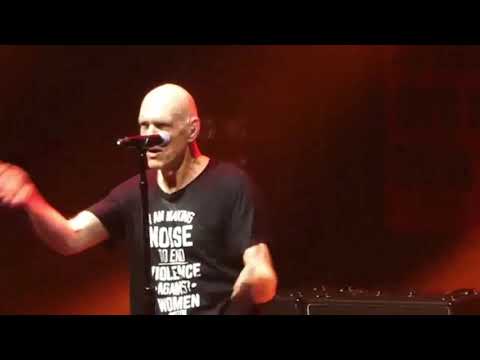 MIDNIGHT OIL - Beds are burning (Sub. Español)