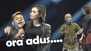 Download lagu percil paling keren di stadion kanjuruan kepanjen 21 Januari 2020 mp3 Download lagu percil paling keren di stadion kanjuruan kepanjen 21 Januari 2020 mp3