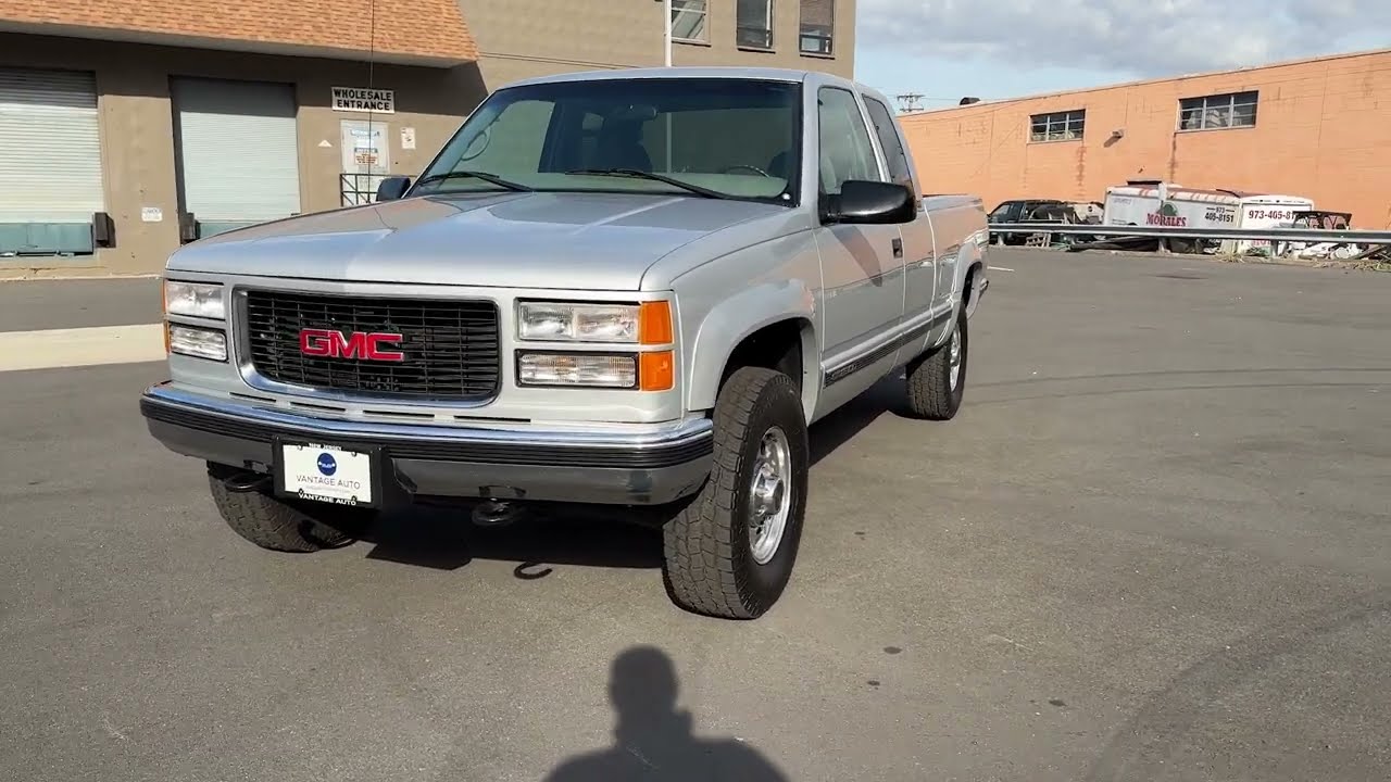 1997 GMC Sierra 2500 Walk Around