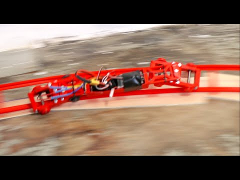 Watch The World's Fastest Toy Train Go
