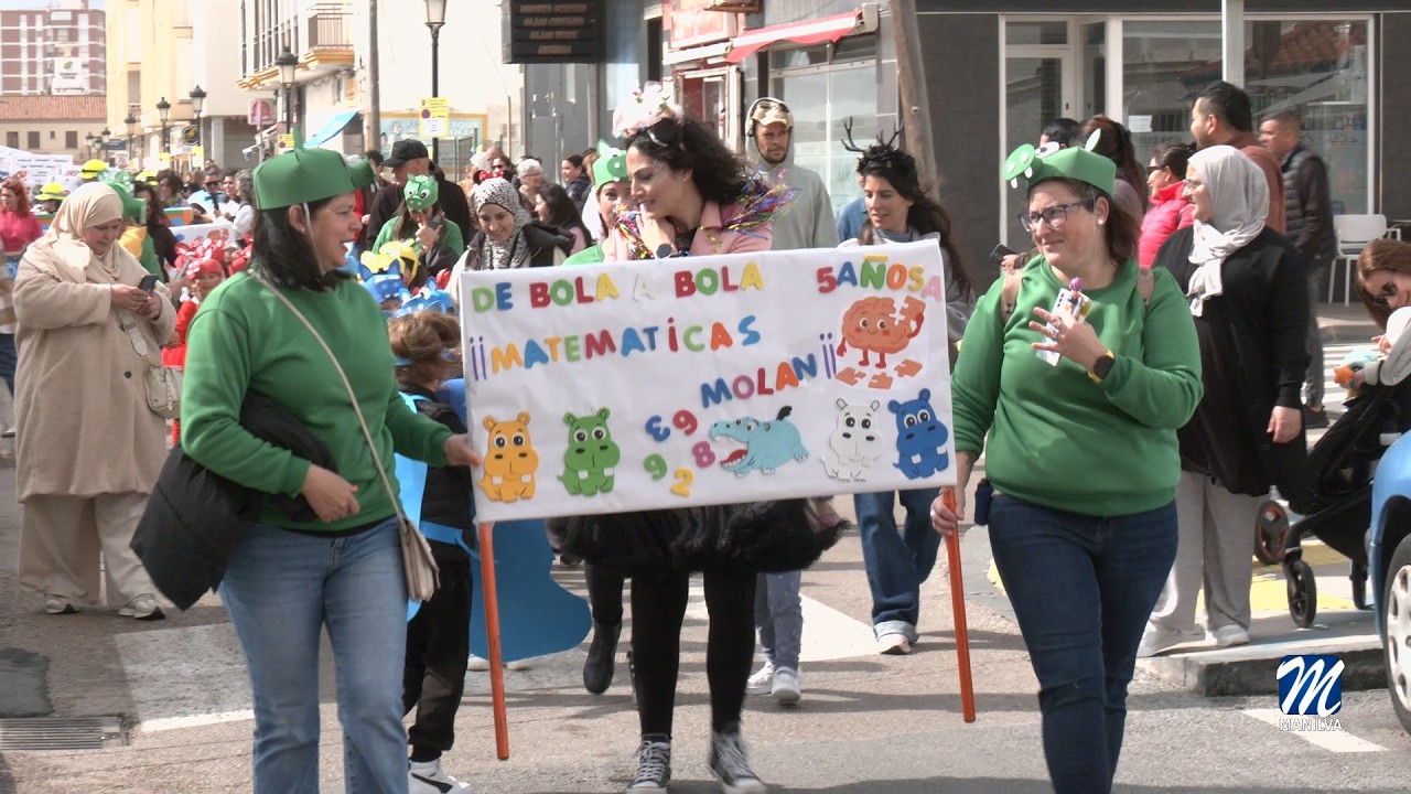 Los colegios celebran el Carnaval con pasacalles