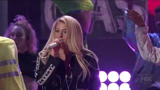 Meghan Trainor - No Excuses/Let You Be Right (live at Teen Choice Awards)