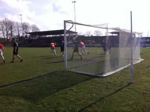 Longa '30 A1 (za) vs. HHC A1 (za) 13-4-2013 16:50