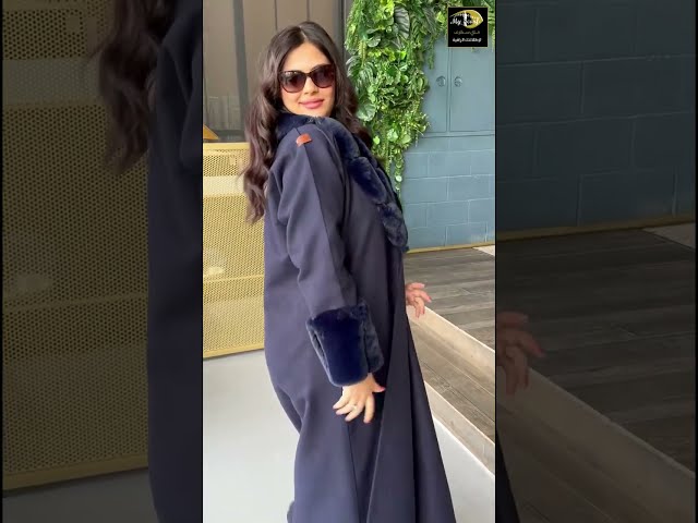 عباية شتوي ياقه نص فرو عريض كحلي