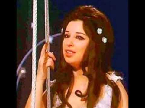 نجاة القريب منك بعيد